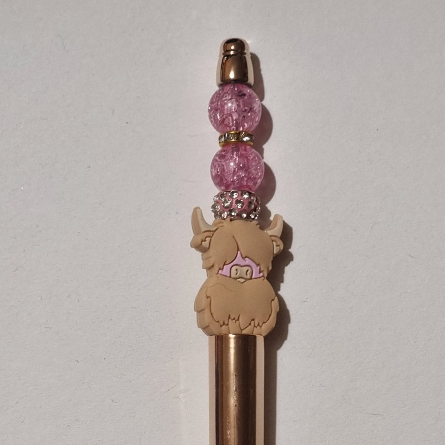 Highland Coo Beaded Pen - Handmade beaded pen black ink, Cute stationery pen