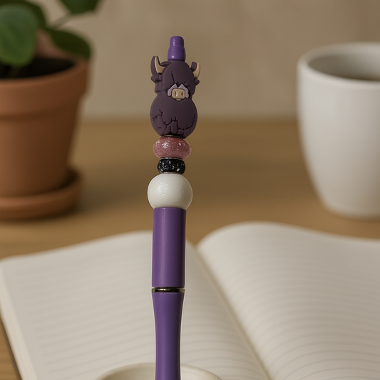 Highland Cow Beaded Pen - Handmade beaded pen black ink, Cute stationery pen